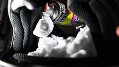 Aktivschaum zur Reinigung des Helminnenraums MUC-OFF (Foam Fresh) 400 ml