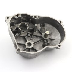 (B) Víko motoru, od spojky (KICK) - Korádo Super Maxi