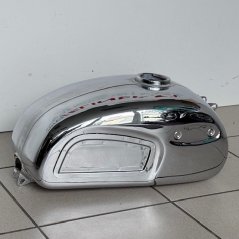 Palivová nádrž po renovaci - JAWA 250/592