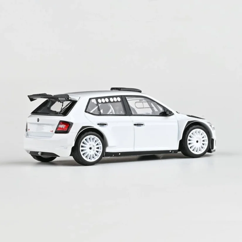 Model Škoda Fabia Rally2 Evo (2019) asfaltová kola (1:43) - Bílá