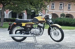 ČZ 250 typ 471