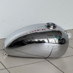 Palivová nádrž po renovácii – JAWA 250/350 Panelka